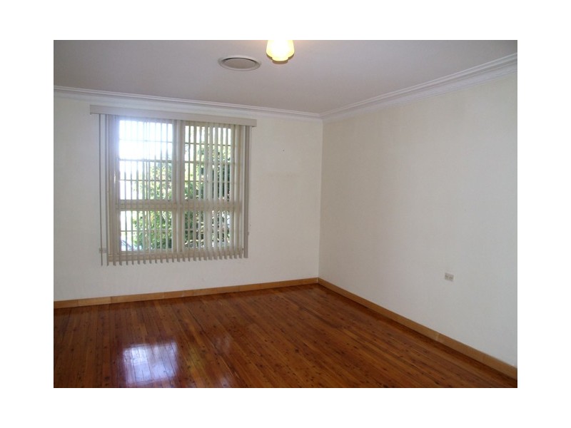 33 Avon Road, North Ryde NSW 2113