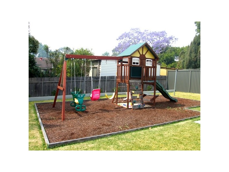 23 Blenheim Road, North Ryde NSW 2113