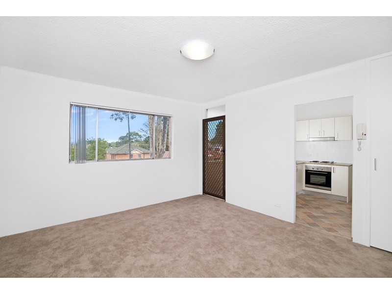 2/18 Ross Street, Gladesville NSW 2111