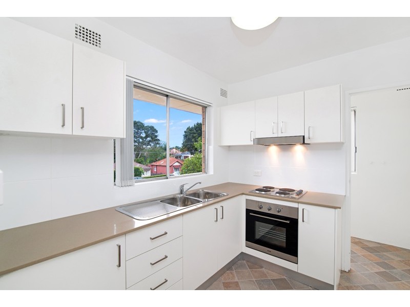 2/18 Ross Street, Gladesville NSW 2111