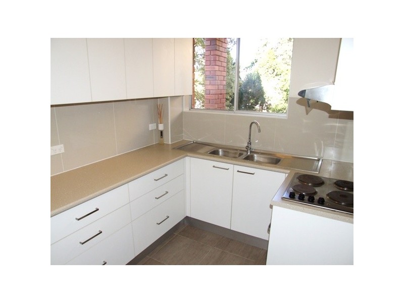 2/17 Wharf Road, Gladesville NSW 2111