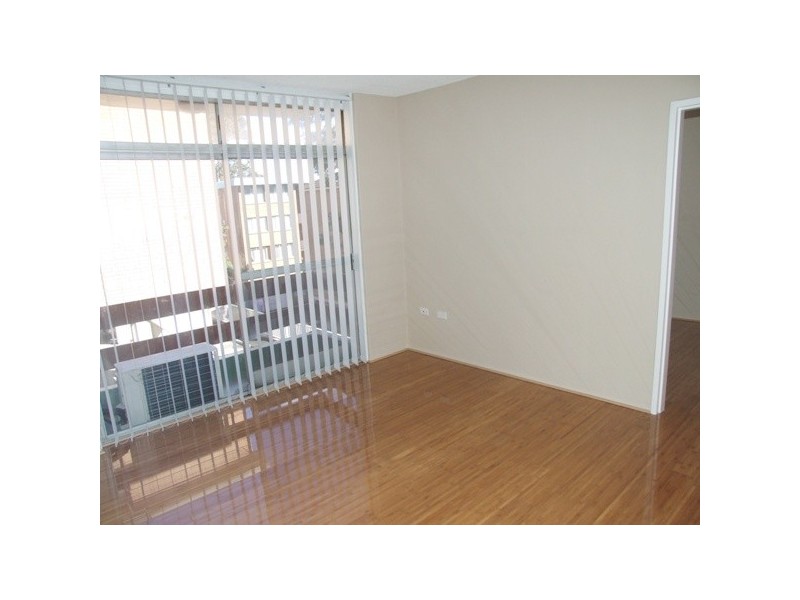 2/11 Devlin Street, Ryde NSW 2112