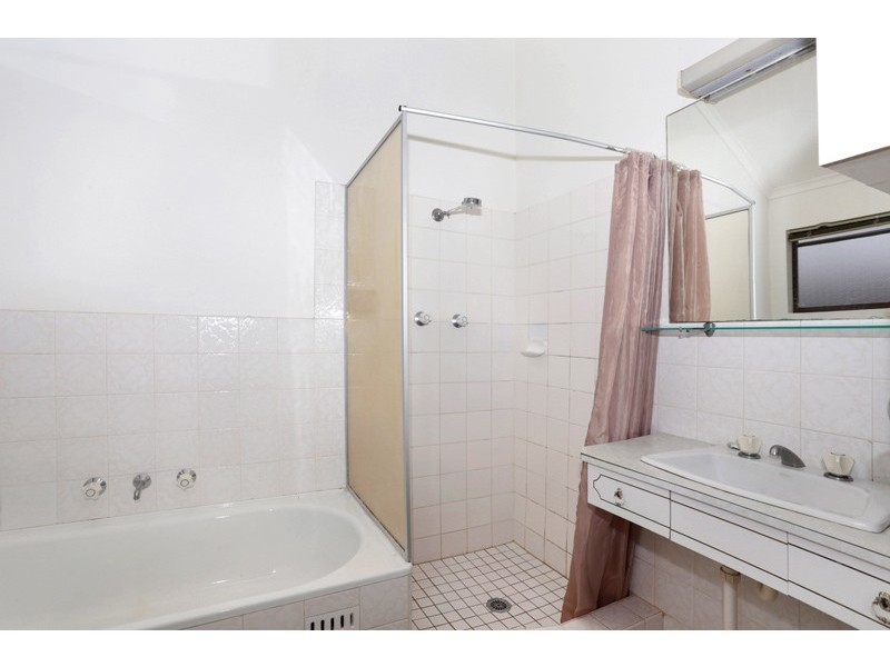 29/10-16 Batemans Road, Gladesville NSW 2111