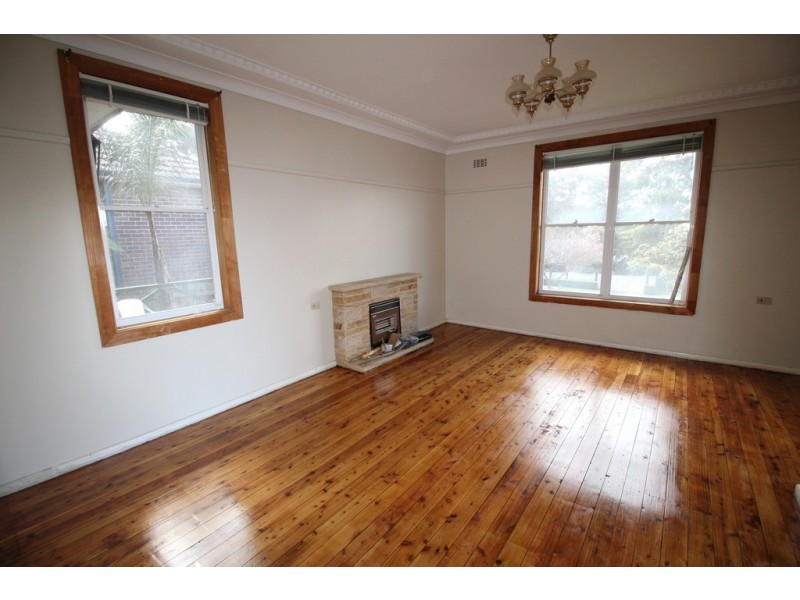 6 Windeyer Avenue, Gladesville NSW 2111