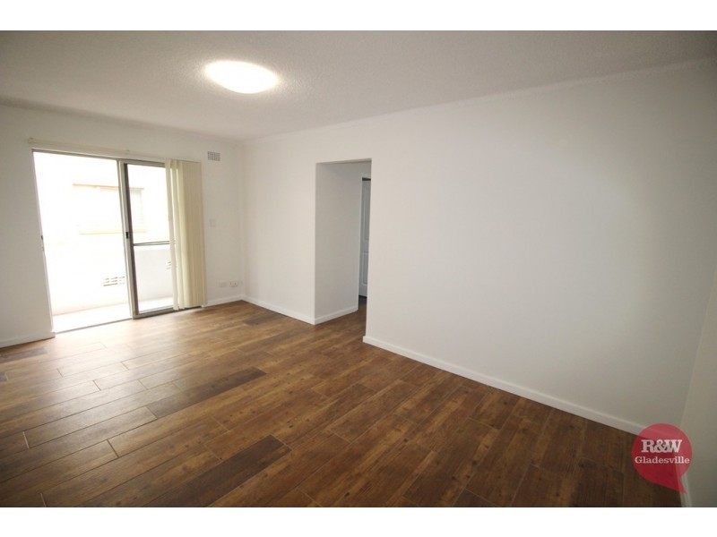 4/11 Linsley Streeet, Gladesville NSW 2111