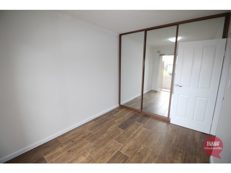 4/11 Linsley Streeet, Gladesville NSW 2111