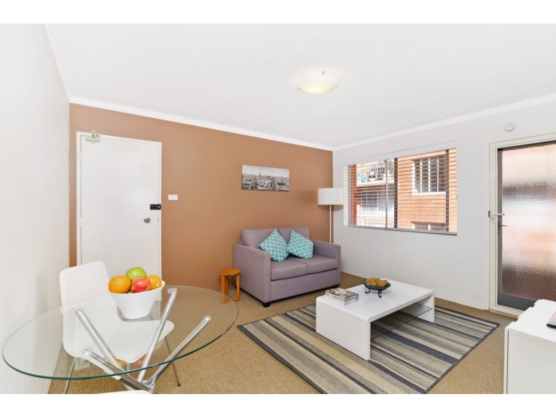 5/3 Western Crescent, Gladesville NSW 2111