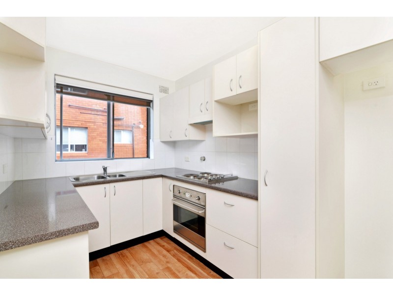 5/3 Western Crescent, Gladesville NSW 2111