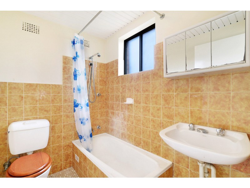 1/12 Coulter Street, Gladesville NSW 2111