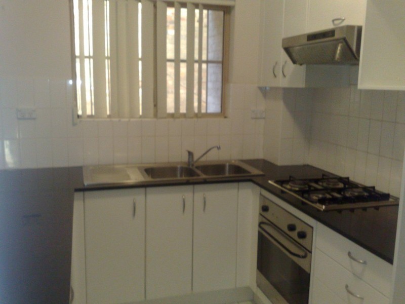 10/8 Macintosh Street, Mascot NSW 2020