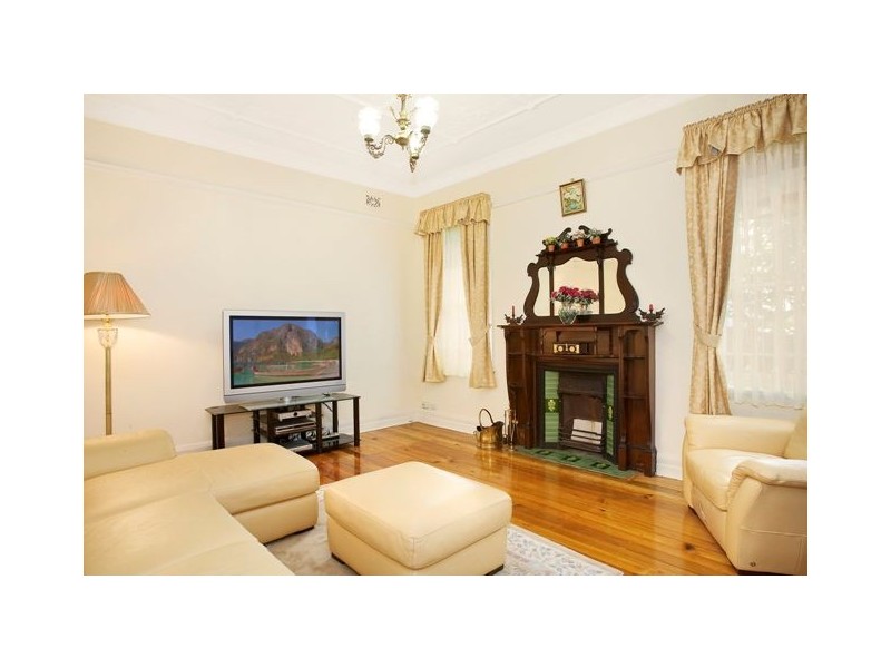 87 Hardie Street, Mascot NSW 2020