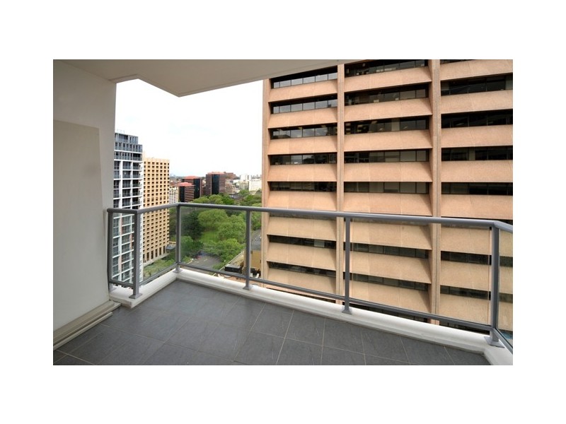 2204/2 Cunningham Street, Sydney NSW 2000