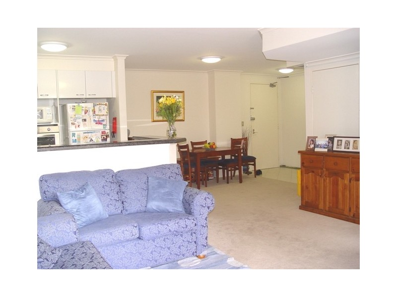 702/83 Dalmeny Avenue, Rosebery NSW 2018