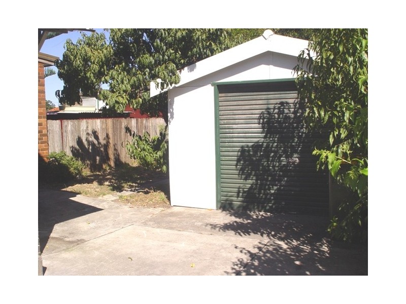 1  Kenny Avenue, Chifley NSW 2036