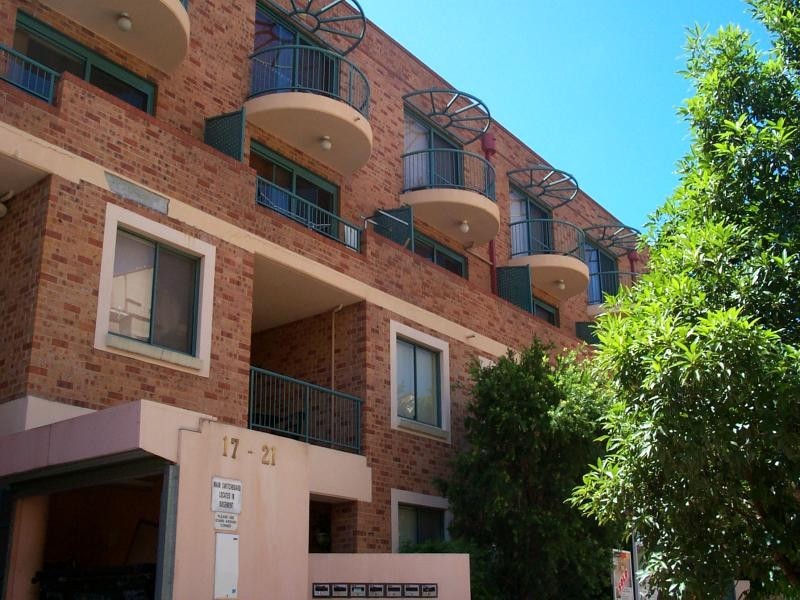 18/17-21 Willock Ave, Miranda NSW 2228