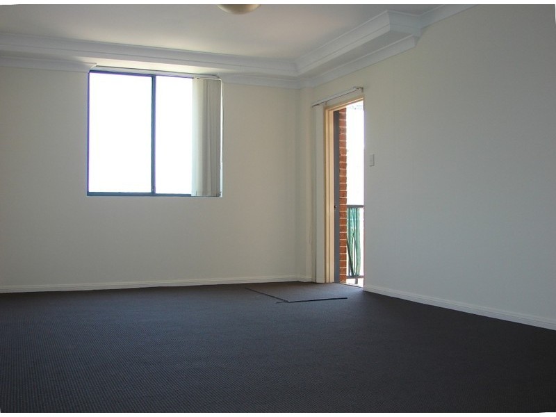 39/2-4 Central Road, Miranda NSW 2228