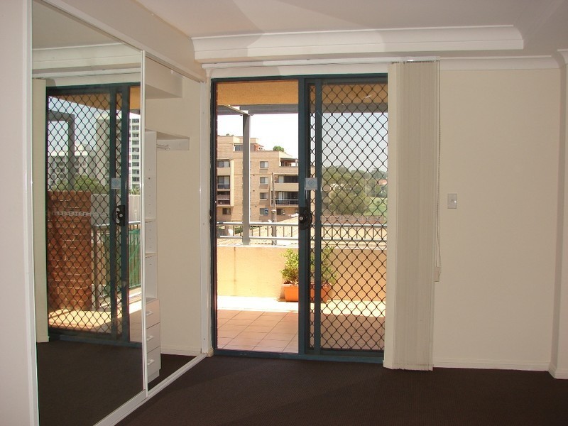 39/2-4 Central Road, Miranda NSW 2228