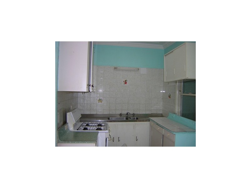 204 President Ave, Miranda NSW 2228