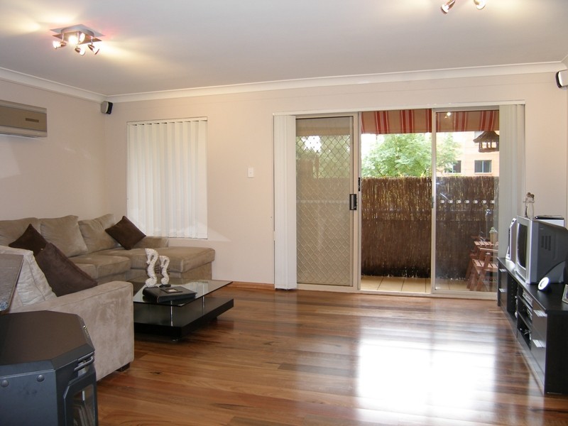 8/28 Urunga Pde, Miranda NSW 2228