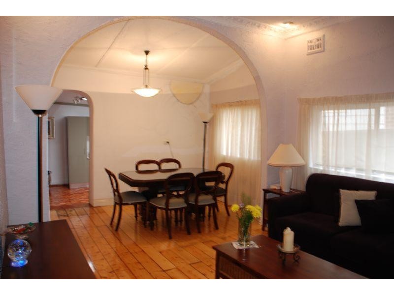 2 Tabrett street, Banksia NSW 2216