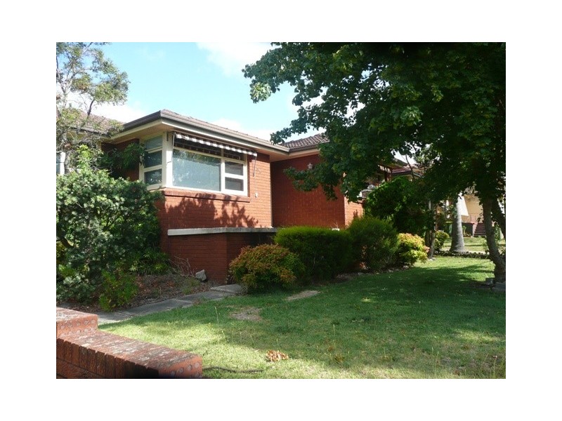 88 LINDEN STREET, Sutherland NSW 2232