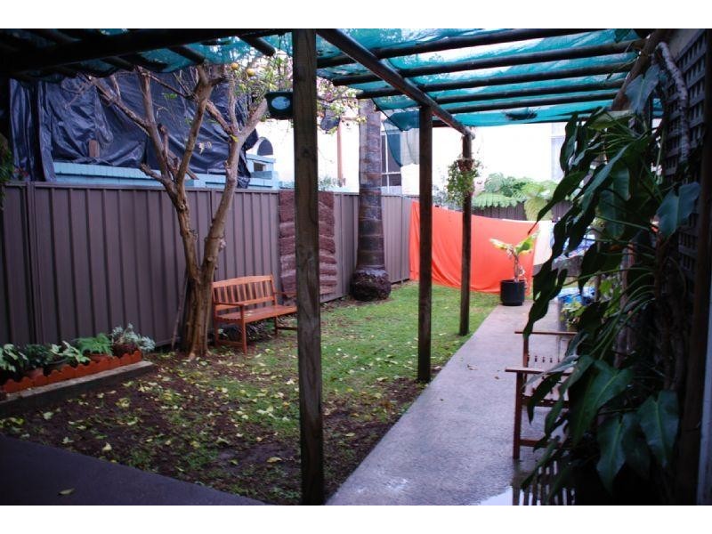 2/2 Tabrett street, Banksia NSW 2216