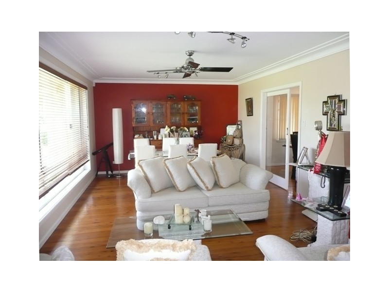 19 Roper Crescent, Sylvania Waters NSW 2224