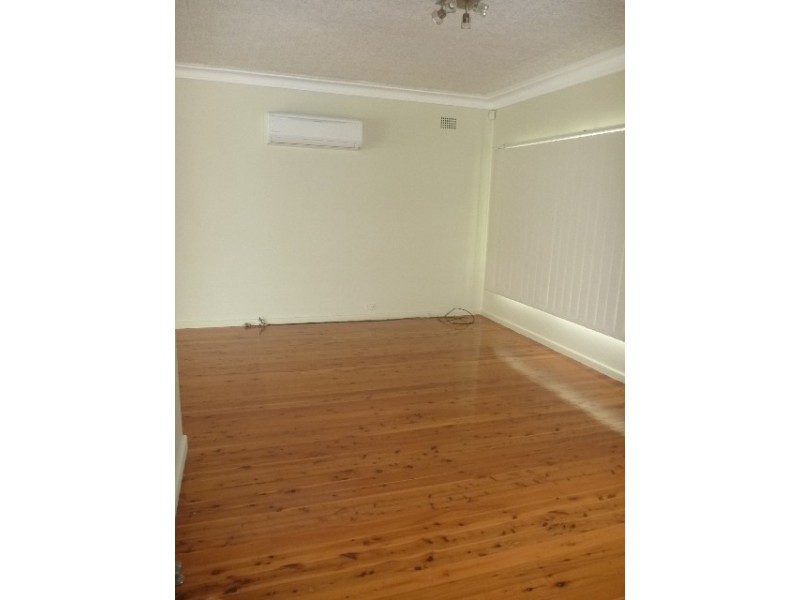 211 BOX RD, Sylvania NSW 2224