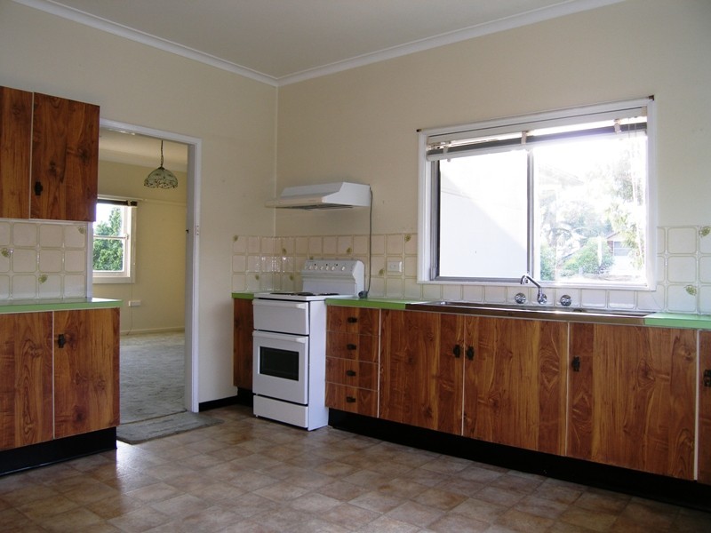 404 PRESIDENT AVE, Kirrawee NSW 2232