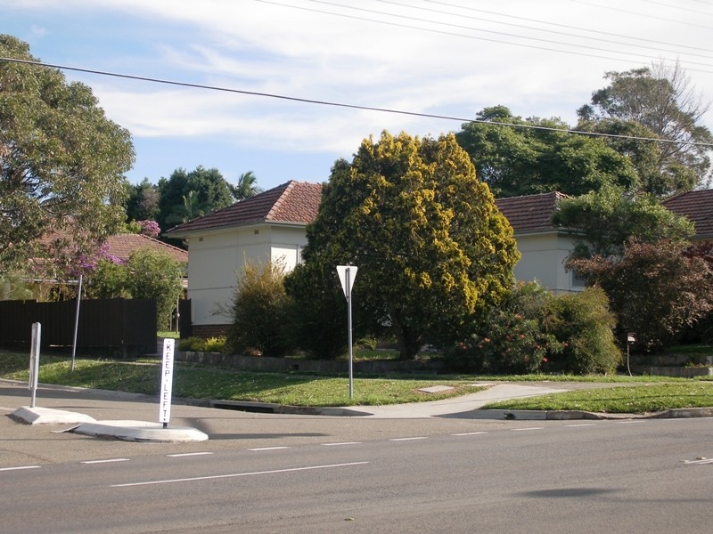 404 PRESIDENT AVE, Kirrawee NSW 2232