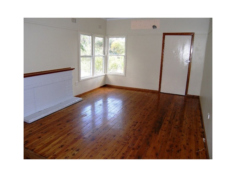 26 Moona Road, Kirrawee NSW 2232