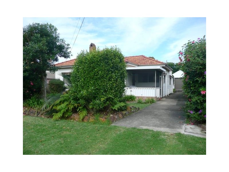 2 Heather Street, Caringbah NSW 2229