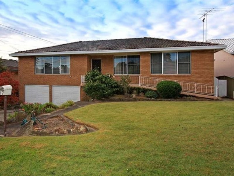 17 Seine Place, Miranda NSW 2228