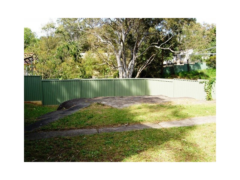 2 Loretta Avenue, Como NSW 2226