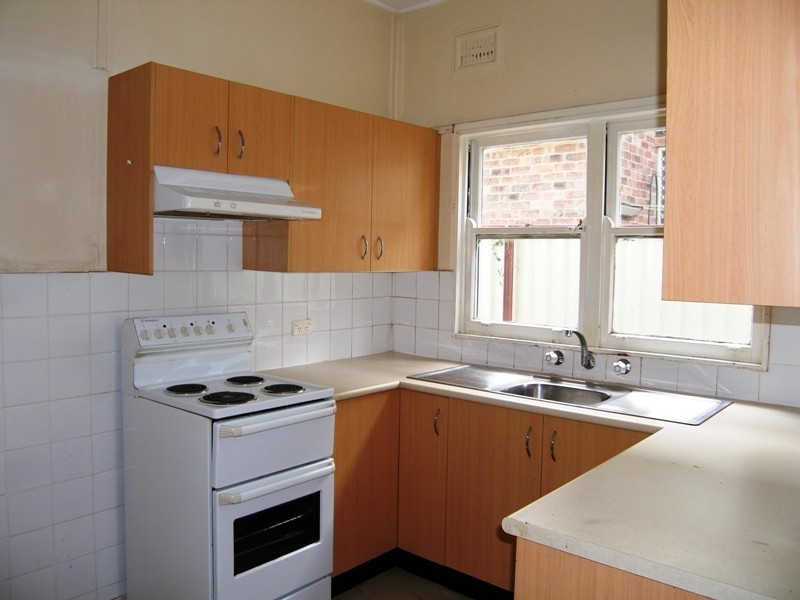 2 First Ave, Loftus NSW 2232