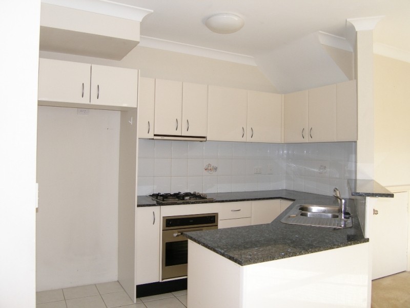 4/8 Warumbui Avenue, Miranda NSW 2228