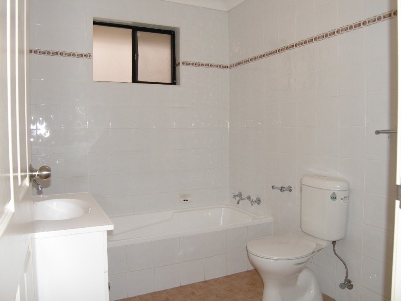 4/8 Warumbui Avenue, Miranda NSW 2228