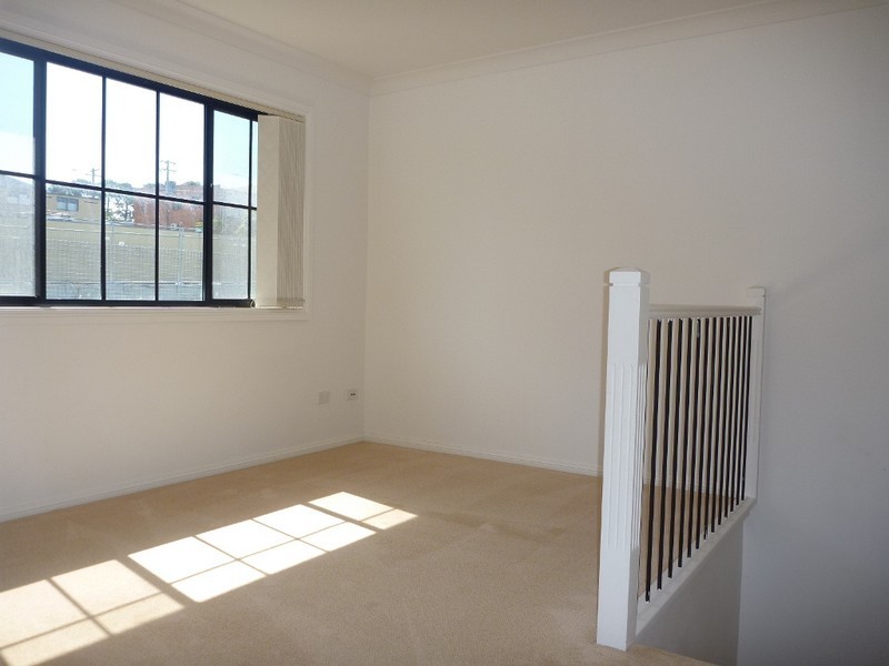 3/8 Short Street, Helensburgh NSW 2508