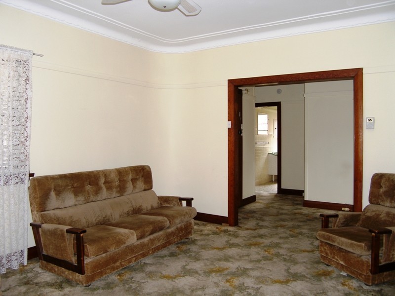 156 Acacia Rd Sth, Kirrawee NSW 2232