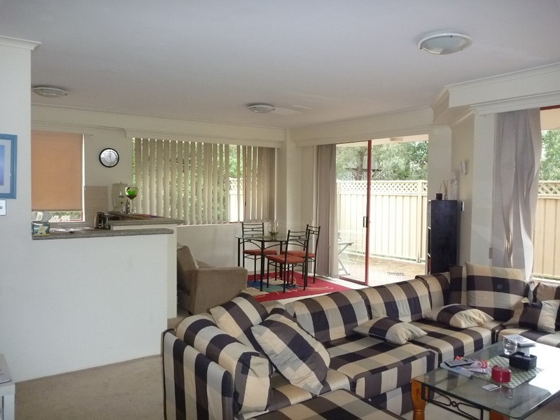 3/7 Jackson Avenue, Miranda NSW 2228