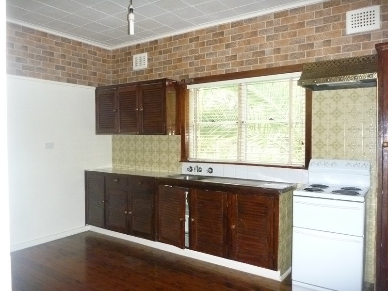 13 Kenneth Avenue, Kirrawee NSW 2232