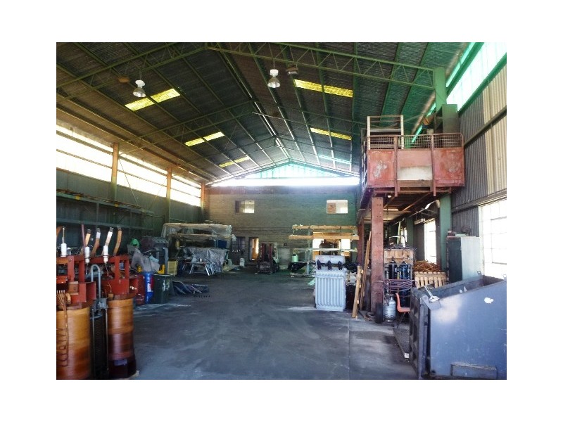 98 Bath Road, Kirrawee NSW 2232