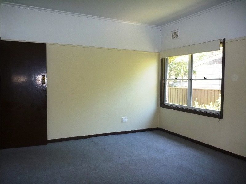 17 Kenneth Avenue, Kirrawee NSW 2232