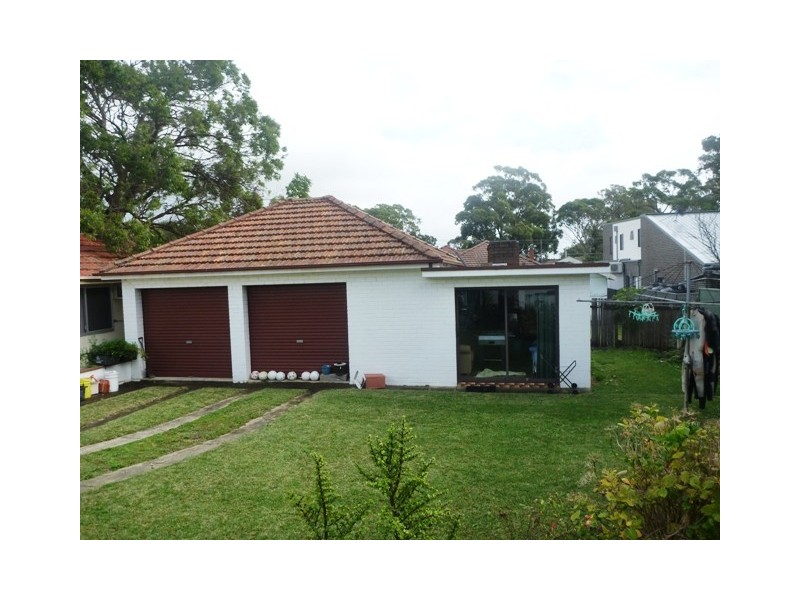 211 Willarong road, Caringbah NSW 2229