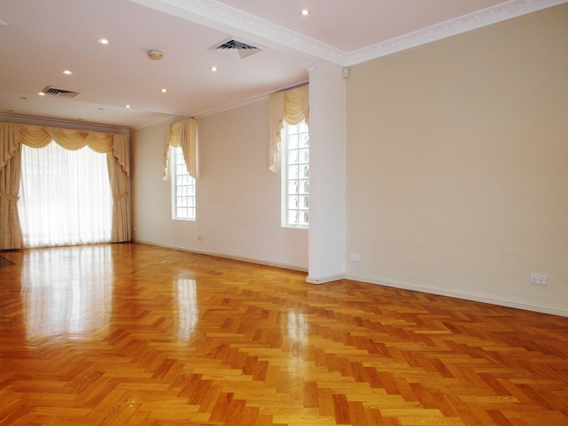 15 Wylmar Avenue, Burraneer NSW 2230