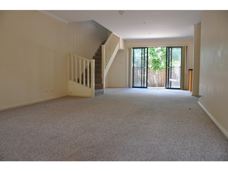 11/4-10 Kumbardang Avenue, Miranda NSW 2228