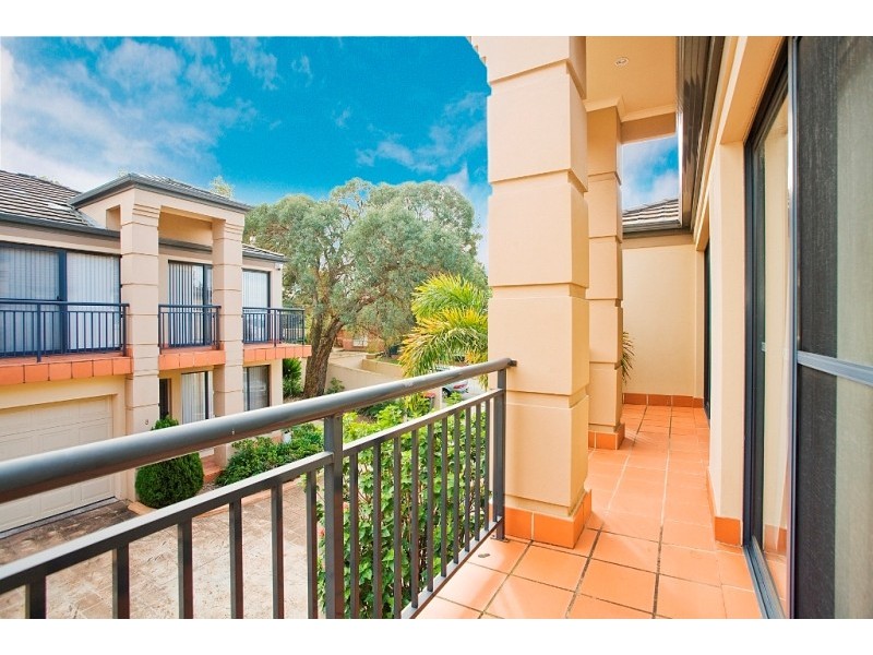 11/4-10 Kumbardang Avenue, Miranda NSW 2228