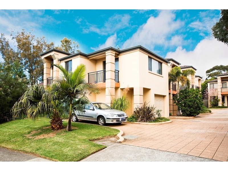 11/4-10 Kumbardang Avenue, Miranda NSW 2228