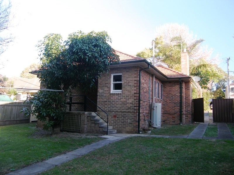 1 Animbo Street, Miranda NSW 2228