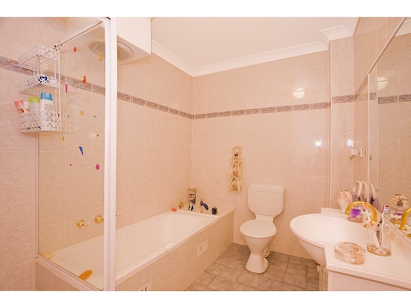 11/2-6 Gurrier Avenue, Miranda NSW 2228